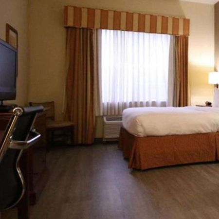 Seffner Inn And Suites 외부 사진