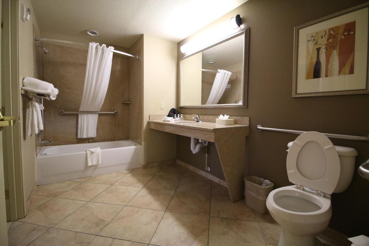 Seffner Inn And Suites 외부 사진