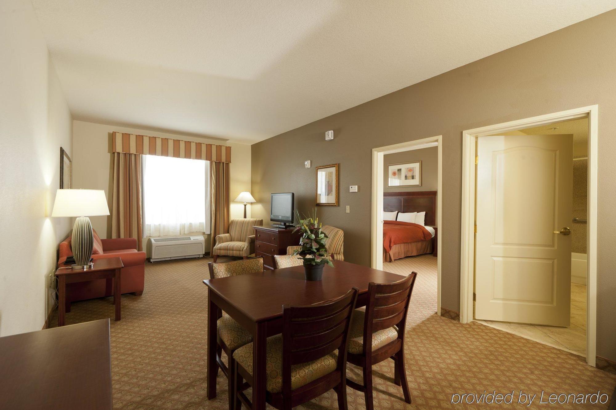 Seffner Inn And Suites 외부 사진