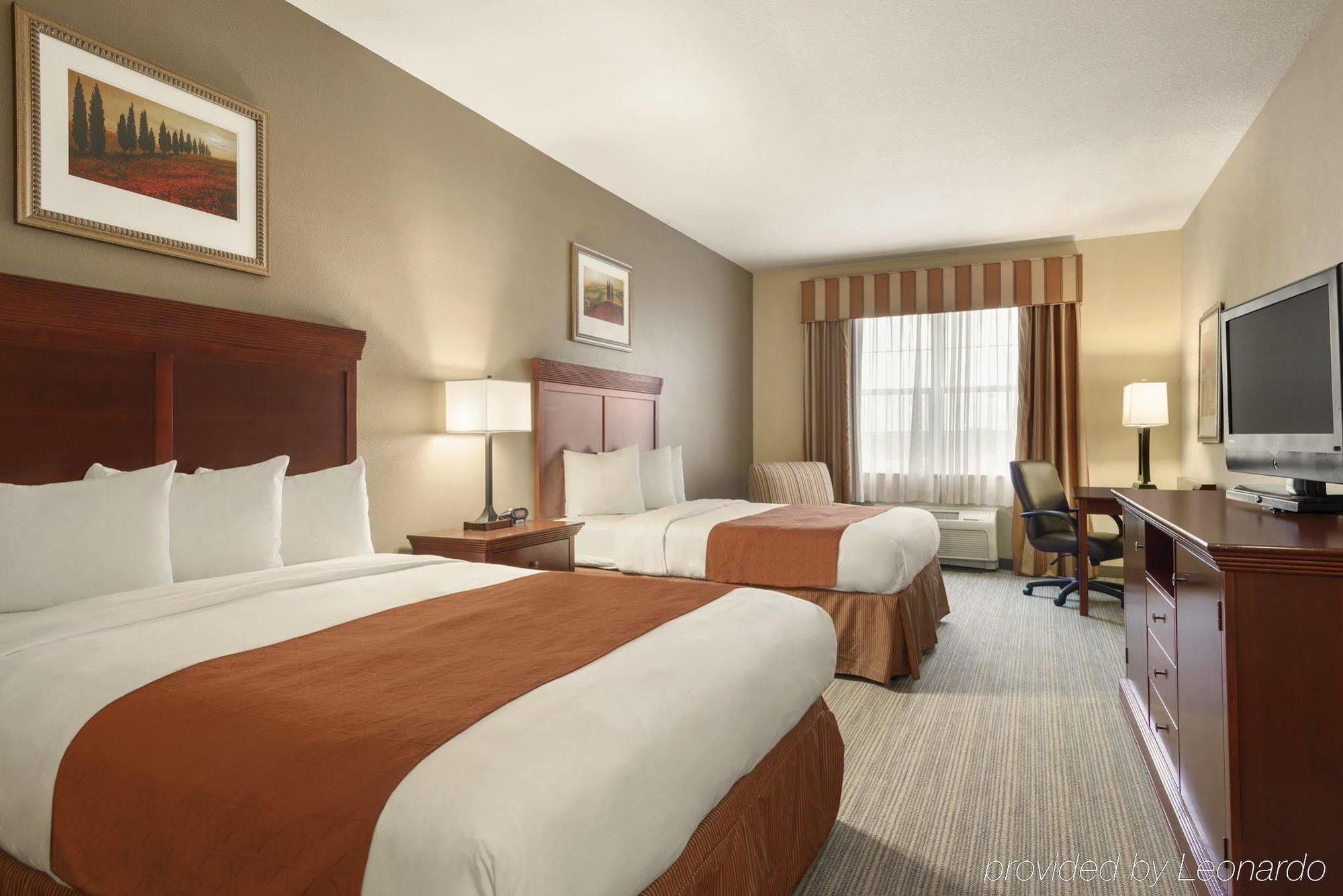 Seffner Inn And Suites 외부 사진