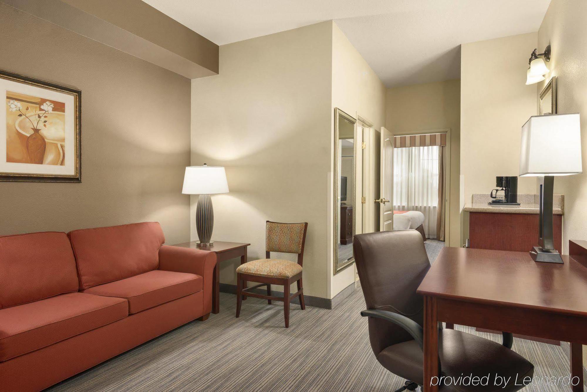 Seffner Inn And Suites 외부 사진