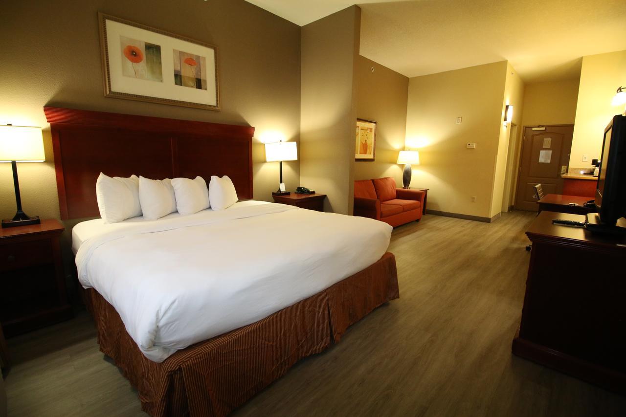 Seffner Inn And Suites 외부 사진