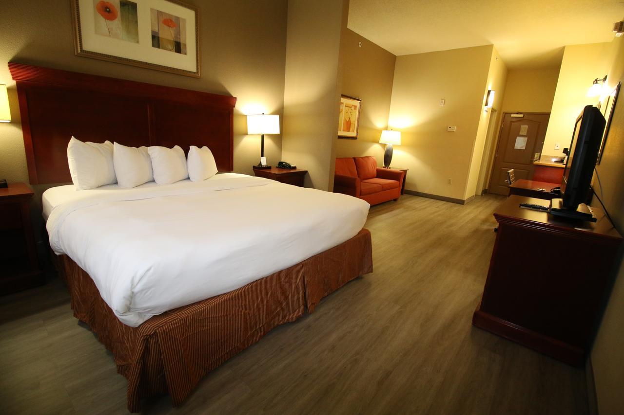 Seffner Inn And Suites 외부 사진