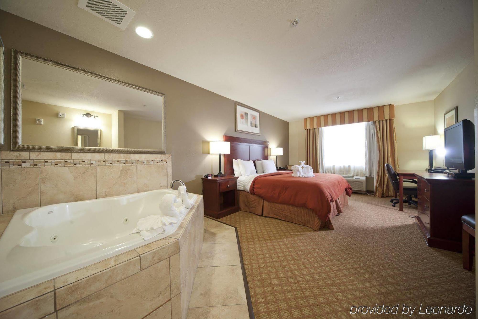 Seffner Inn And Suites 객실 사진