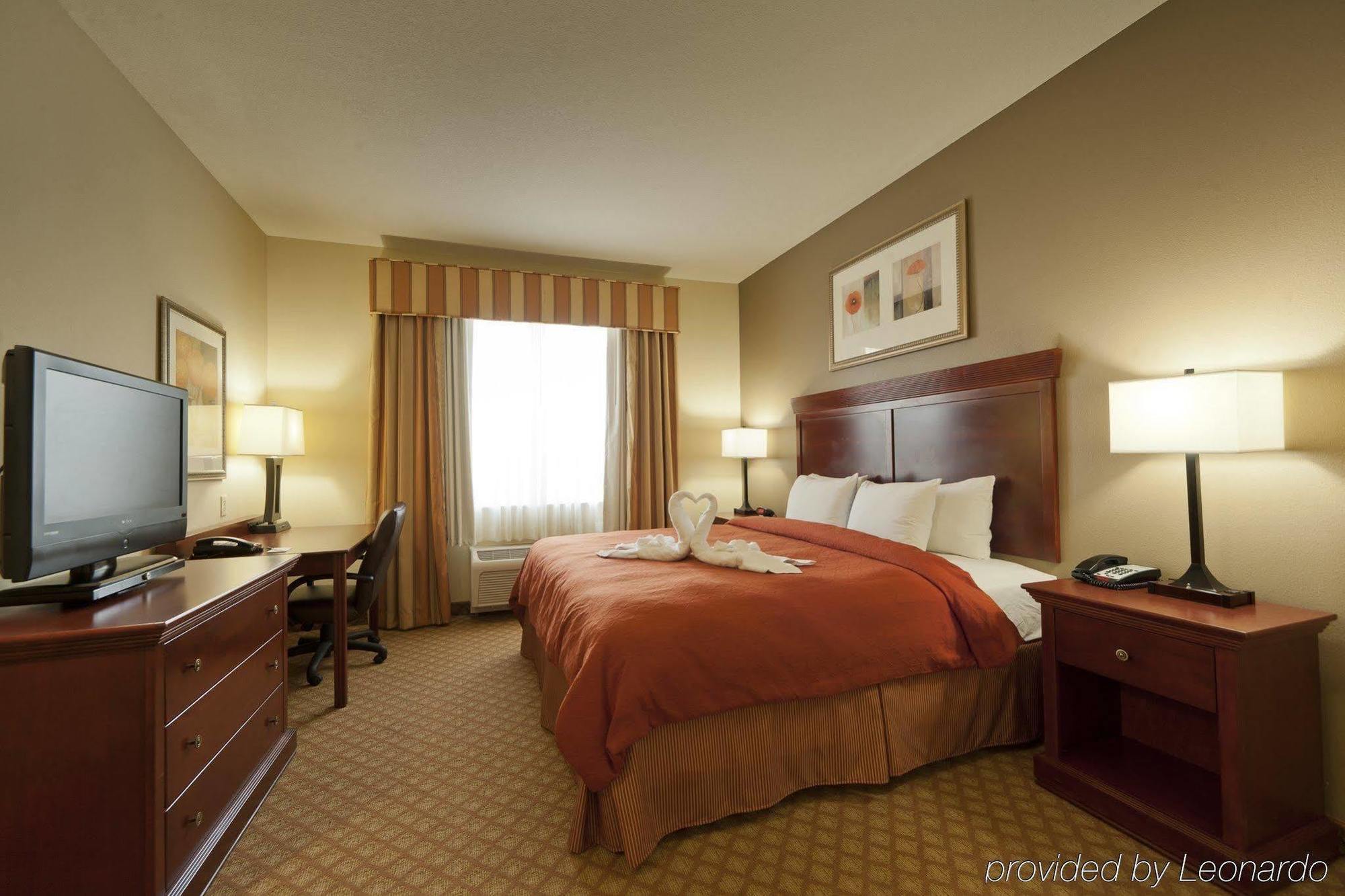 Seffner Inn And Suites 외부 사진